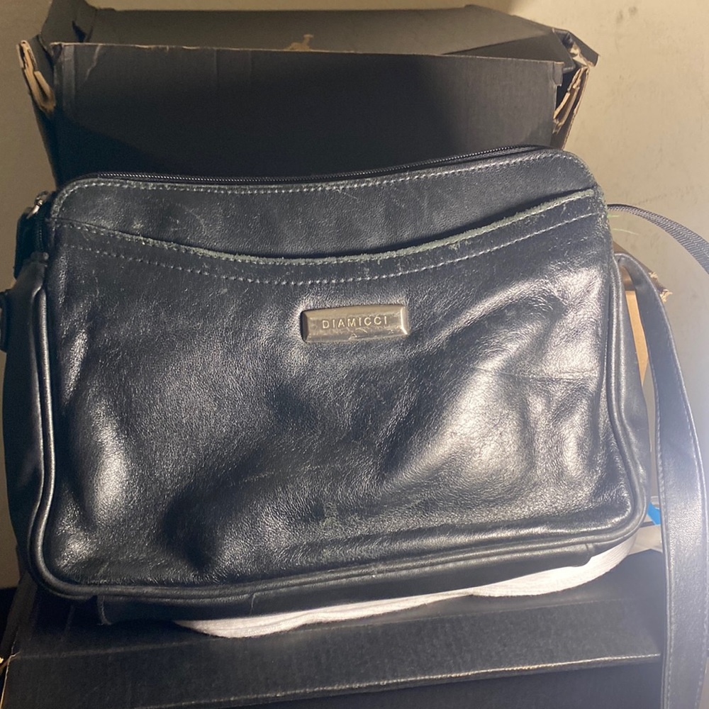 Black leather diamicci purse